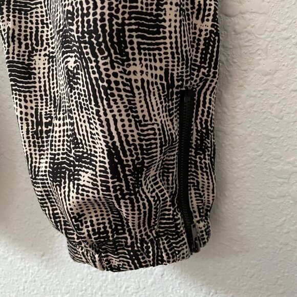 Sans Souci Black White Geometric Print Pull On Pants Women's Size Small - Picture 4 of 10